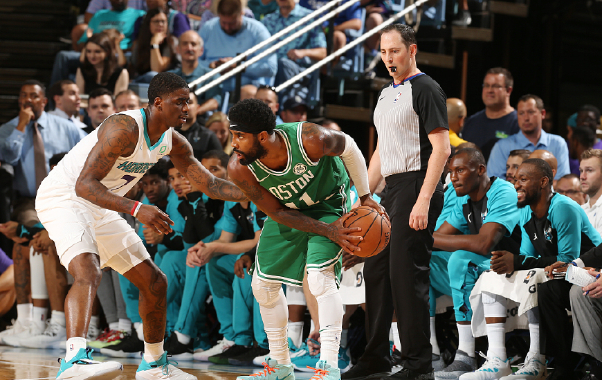 LOL-这也行？浙江队赛前主帅复盘关键时刻费耶诺德调整名单以备法国杯，夏洛特黄蜂今夜单刀错失(费耶诺德主场碾压海伦芬)